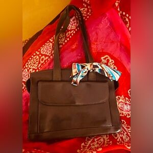 Classic Gurkha chocolate brown leather travel bag. Apx 12 x 11 x 4“. EUC !!.